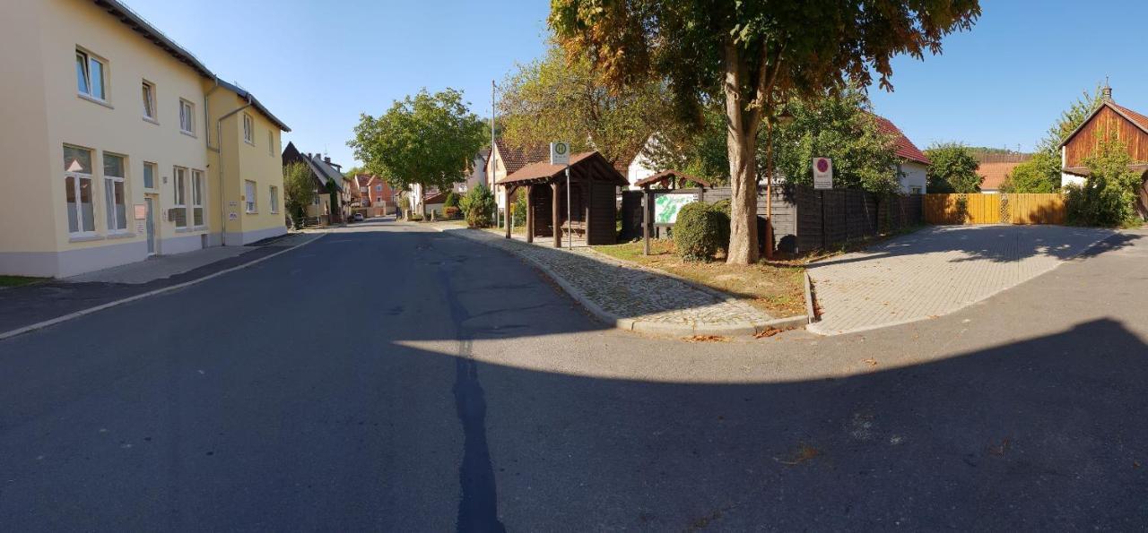 Monteurzimmer Ferienwohnungen Fritsche-Tauberbischofsheim Dittwar Exteriör bild